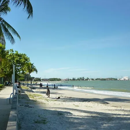 Glory Beach Duplex Ocean View - 8Pax 3Br & Free Disney Hotstar Port Dickson Exterior photo